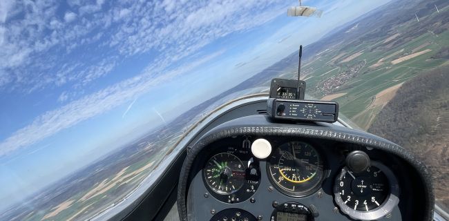 Dein Platz im Cockpit, beim Schnupperkurs: Ganz vorne, ganz oben!